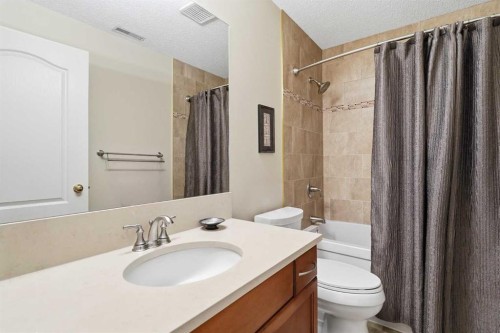 120 Sierra Morena Landing Sw, Calgary, AB - Indoor Photo Showing Bathroom