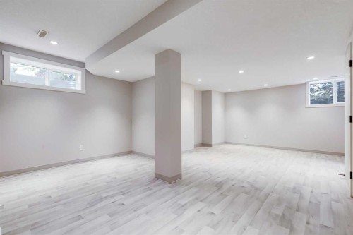 37 Cranleigh Heath Se, Calgary, AB - Indoor