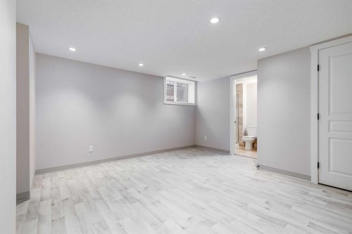 37 Cranleigh Heath Se, Calgary, AB - Indoor Photo Showing Other Room