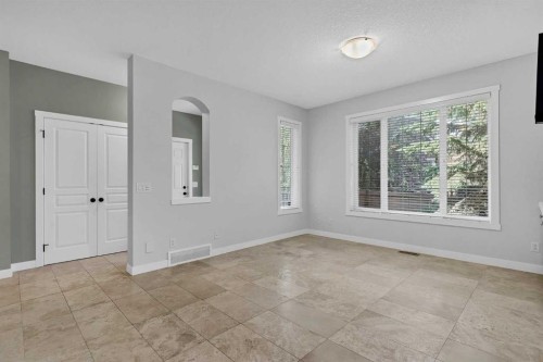37 Cranleigh Heath Se, Calgary, AB - Indoor Photo Showing Other Room