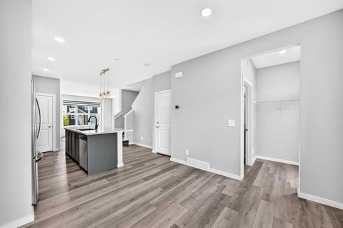 97 Herron Mews Ne, Calgary, AB - Indoor