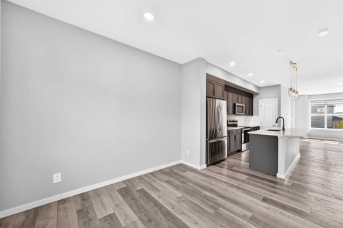 97 Herron Mews Ne, Calgary, AB - Indoor Photo Showing Kitchen