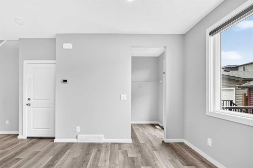 97 Herron Mews Ne, Calgary, AB - Indoor Photo Showing Other Room