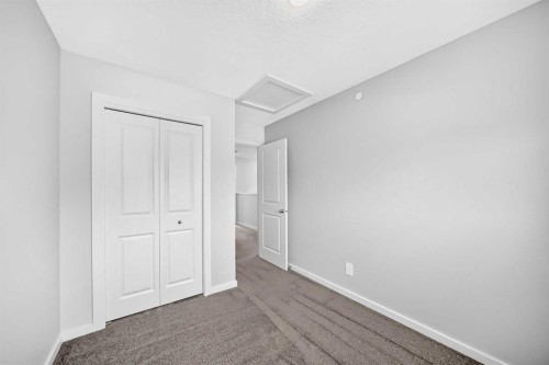 97 Herron Mews Ne, Calgary, AB - Indoor
