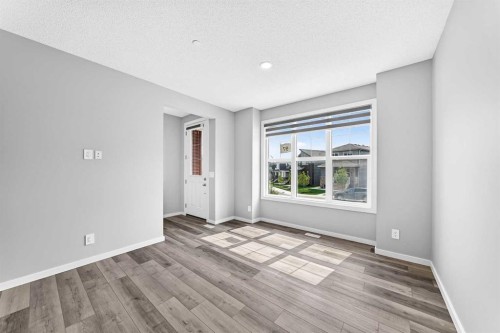 97 Herron Mews Ne, Calgary, AB - Indoor Photo Showing Other Room