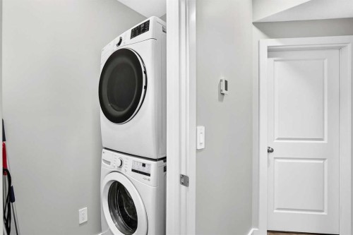 97 Herron Mews Ne, Calgary, AB - Indoor Photo Showing Laundry Room