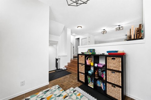 252 Mckenzie Towne Link Se, Calgary, AB - Indoor Photo Showing Other Room