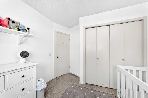 252 Mckenzie Towne Link Se, Calgary, AB - Indoor