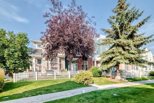 252 Mckenzie Towne Link Se, Calgary, AB - Outdoor