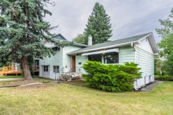 2628 Capitol Hill Crescent NW Calgary, AB T2M 4C3
