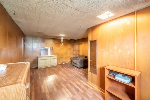 2628 Capitol Hill Crescent Nw, Calgary, AB - Indoor
