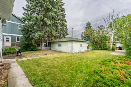 2628 Capitol Hill Crescent Nw, Calgary, AB - Outdoor