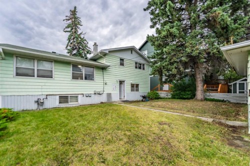 2628 Capitol Hill Crescent Nw, Calgary, AB - Outdoor