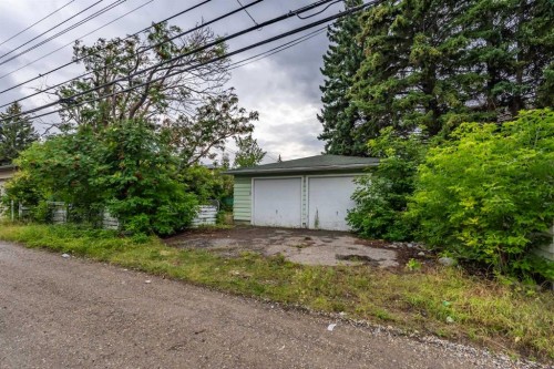2628 Capitol Hill Crescent Nw, Calgary, AB - Outdoor