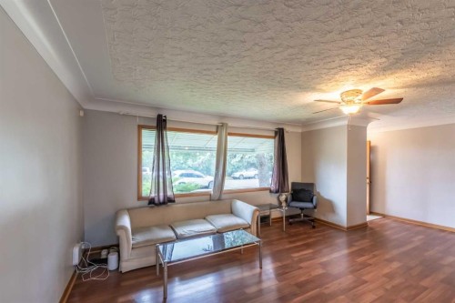 2628 Capitol Hill Crescent Nw, Calgary, AB - Indoor
