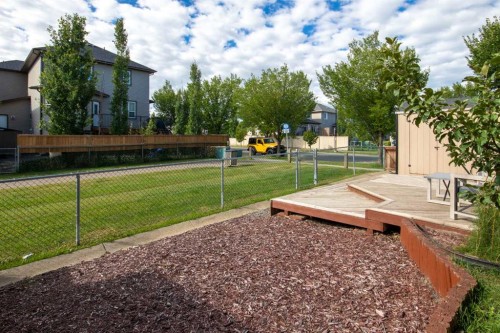 2 Baywater Cape, Airdrie, AB - Outdoor