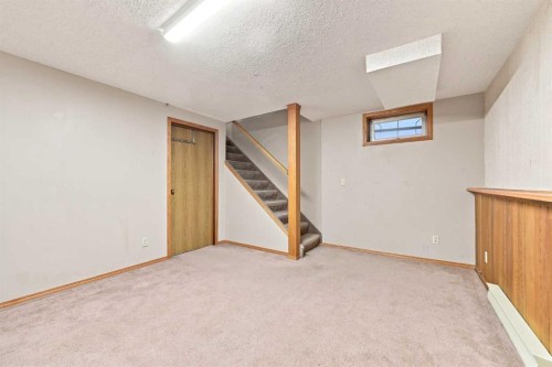 70 Edgeburn Crescent, Calgary, AB - Indoor