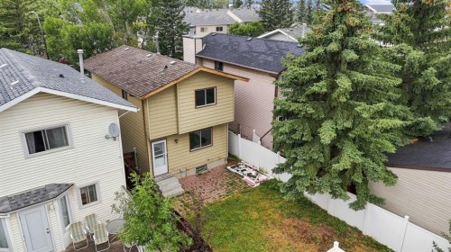 70 Edgeburn Crescent, Calgary, AB - Outdoor