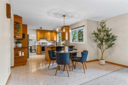 92 Canova Road Sw, Calgary, AB - Indoor Photo Showing Dining Room