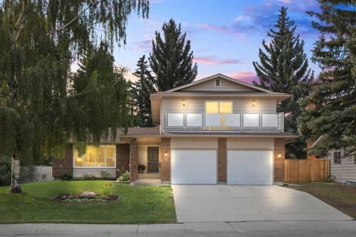 92 Canova Road Sw, Calgary, AB - Outdoor With Balcony With Facade