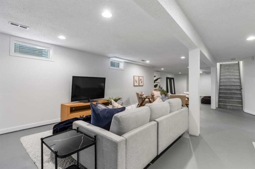 92 Canova Road Sw, Calgary, AB - Indoor Photo Showing Basement