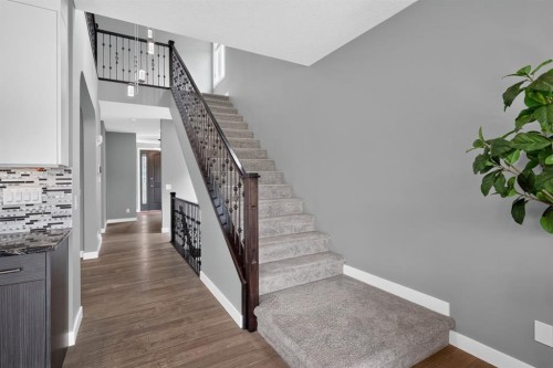 32 Legacy Cove Se, Calgary, AB - Indoor Photo Showing Other Room