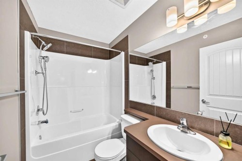 2401-175 Panatella Hill Nw, Calgary, AB - Indoor Photo Showing Bathroom