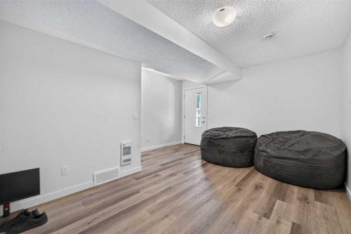 433-301 Redstone Boulevard Ne, Calgary, AB - Indoor