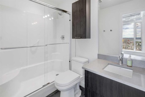 1406-624 8 Avenue Se, Calgary, AB - Indoor Photo Showing Bathroom