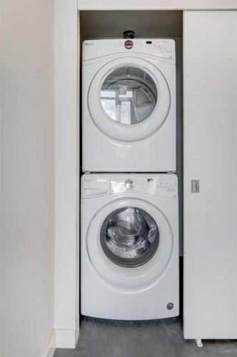 1406-624 8 Avenue Se, Calgary, AB - Indoor Photo Showing Laundry Room