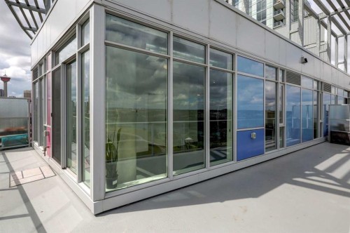 1406-624 8 Avenue Se, Calgary, AB - Outdoor With Balcony With Exterior