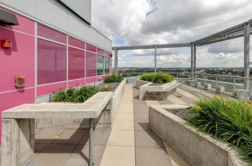 1406-624 8 Avenue Se, Calgary, AB -  With Exterior