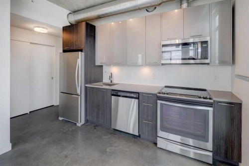 1406-624 8 Avenue Se, Calgary, AB - Indoor Photo Showing Kitchen With Stainless Steel Kitchen