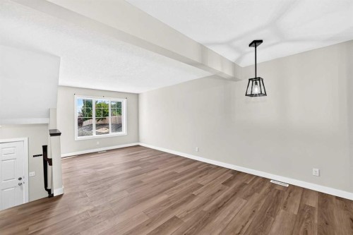 86 Pantego Lane Nw, Calgary, AB - Indoor Photo Showing Other Room