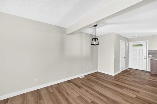 86 Pantego Lane Nw, Calgary, AB - Indoor Photo Showing Other Room
