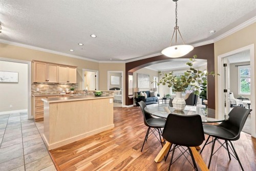 209-59 22 Avenue Sw, Calgary, AB - Indoor Photo Showing Dining Room
