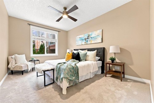 209-59 22 Avenue Sw, Calgary, AB - Indoor Photo Showing Bedroom