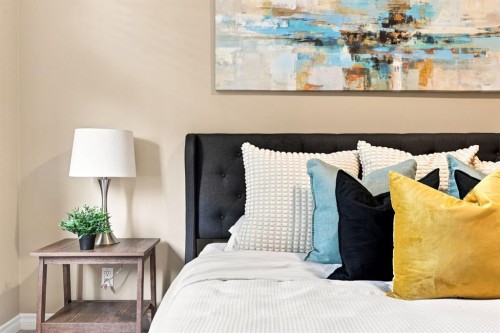 209-59 22 Avenue Sw, Calgary, AB - Indoor Photo Showing Bedroom