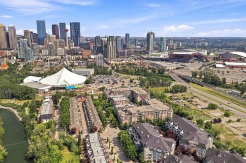 209-59 22 Avenue Sw, Calgary, AB - Outdoor With View