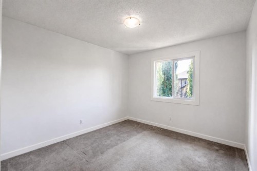 108 Tuscany Estates Close Nw, Calgary, AB - Indoor Photo Showing Other Room