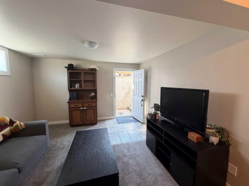 115 5 St, Dalroy, AB - Indoor Photo Showing Other Room