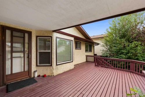 224 Berwick Way Nw, Calgary, AB - Outdoor With Deck Patio Veranda With Exterior