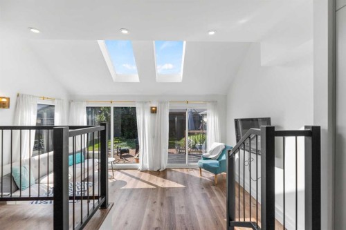 2801 7 Avenue Nw, Calgary, AB - Indoor Photo Showing Other Room