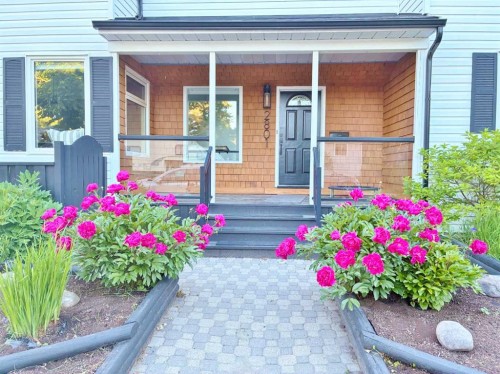 2801 7 Avenue Nw, Calgary, AB - Outdoor With Deck Patio Veranda