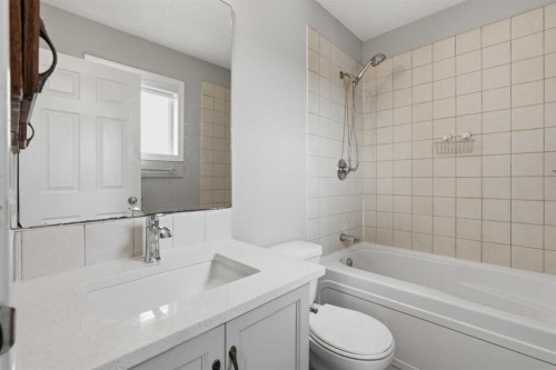 289 Taralake Terrace Ne, Calgary, AB - Indoor Photo Showing Bathroom