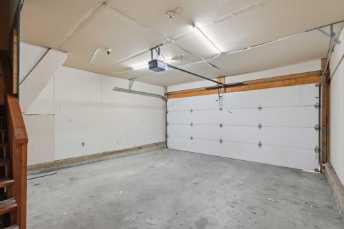 289 Taralake Terrace Ne, Calgary, AB - Indoor Photo Showing Garage