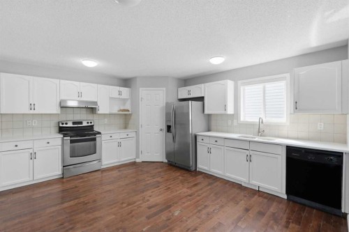 289 Taralake Terrace Ne, Calgary, AB - Indoor Photo Showing Kitchen