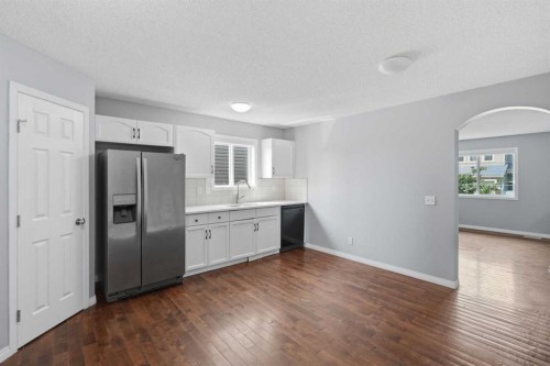 289 Taralake Terrace Ne, Calgary, AB - Indoor Photo Showing Kitchen