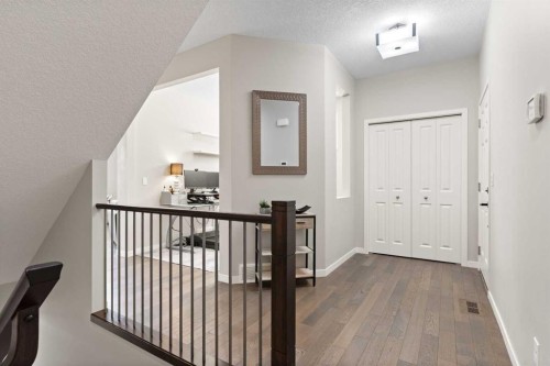 39 Brightoncrest Point Se, Calgary, AB - Indoor Photo Showing Other Room