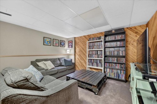 57 Beacham Way Nw, Calgary, AB - Indoor